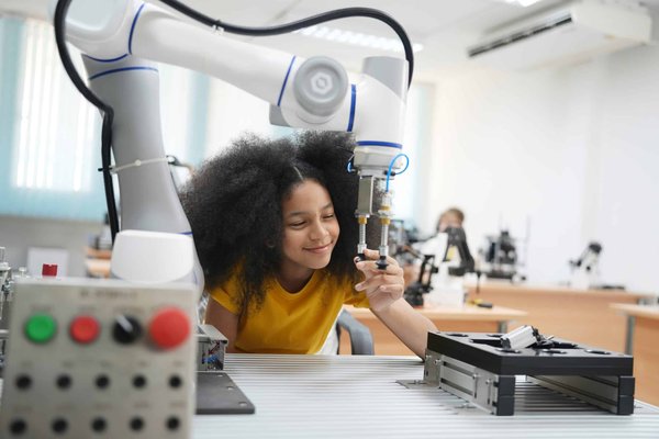 How Can UK Food Tech Startups Innovate in Sustainable Packaging?